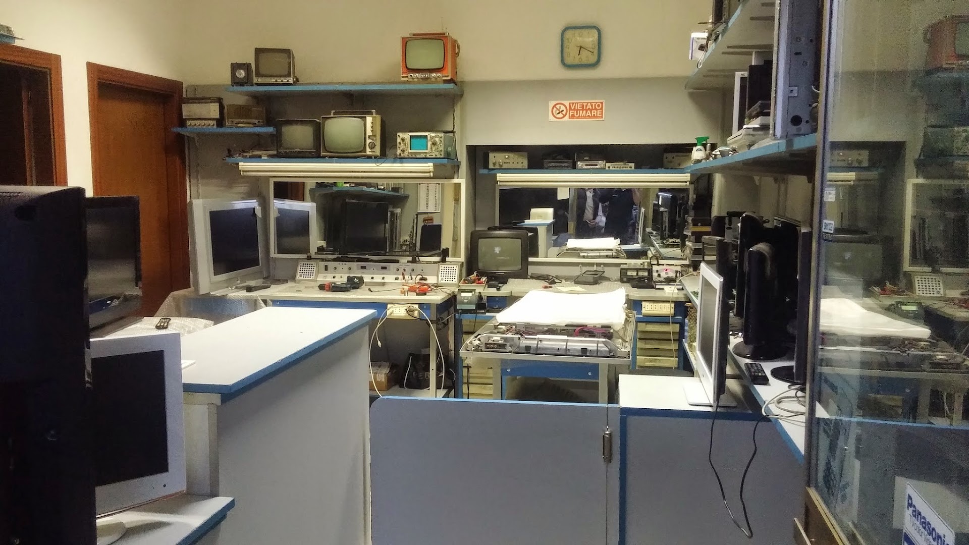 Tecno Tv Di Rutigliano Filippo — Foto 1